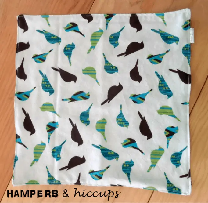 Learn how to make cloth napkins. Easy diy sewing photo tutorial for making cloth napkins. Replace all your paper products with easy to make alternatives. Easy to wash. Fun and elegant to use. Be environmentally friendly with these cloth napkins. How to make your own cloth napkins. Get rid of all the yucky disposables!