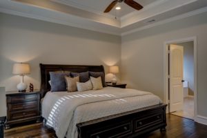 Natural bedroom design ideas bamboo sheets wood ceiling fan wood side table