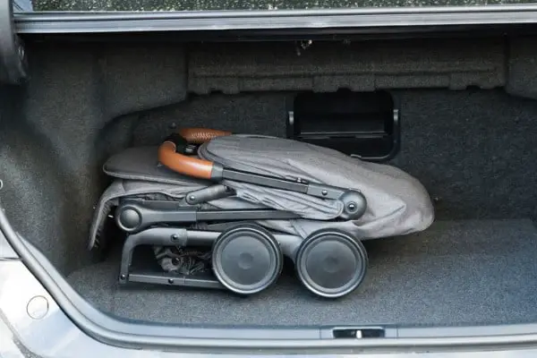folded-baby-stroller-trunk