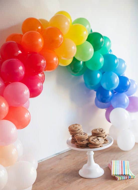 colorful-balloon-arch