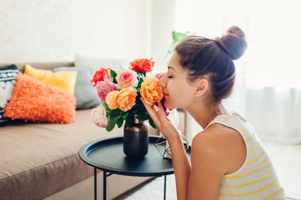 woman-favorite-birthday-flower