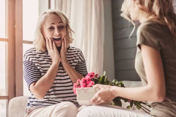 thoughtful gifts for busy working moms