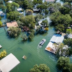 how to choose the right water damage restoration company